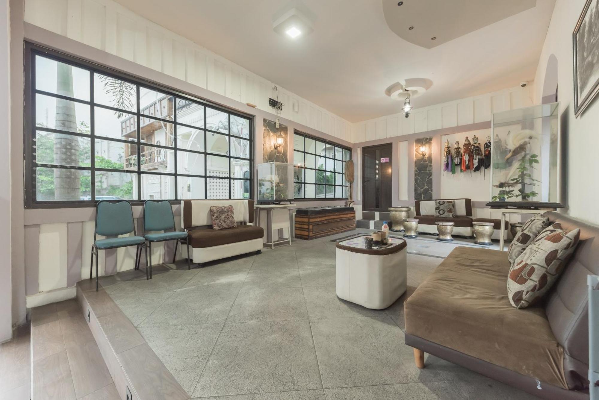 Urbanview Hotel Cianjur City Park By Reddoorz Eksteriør billede
