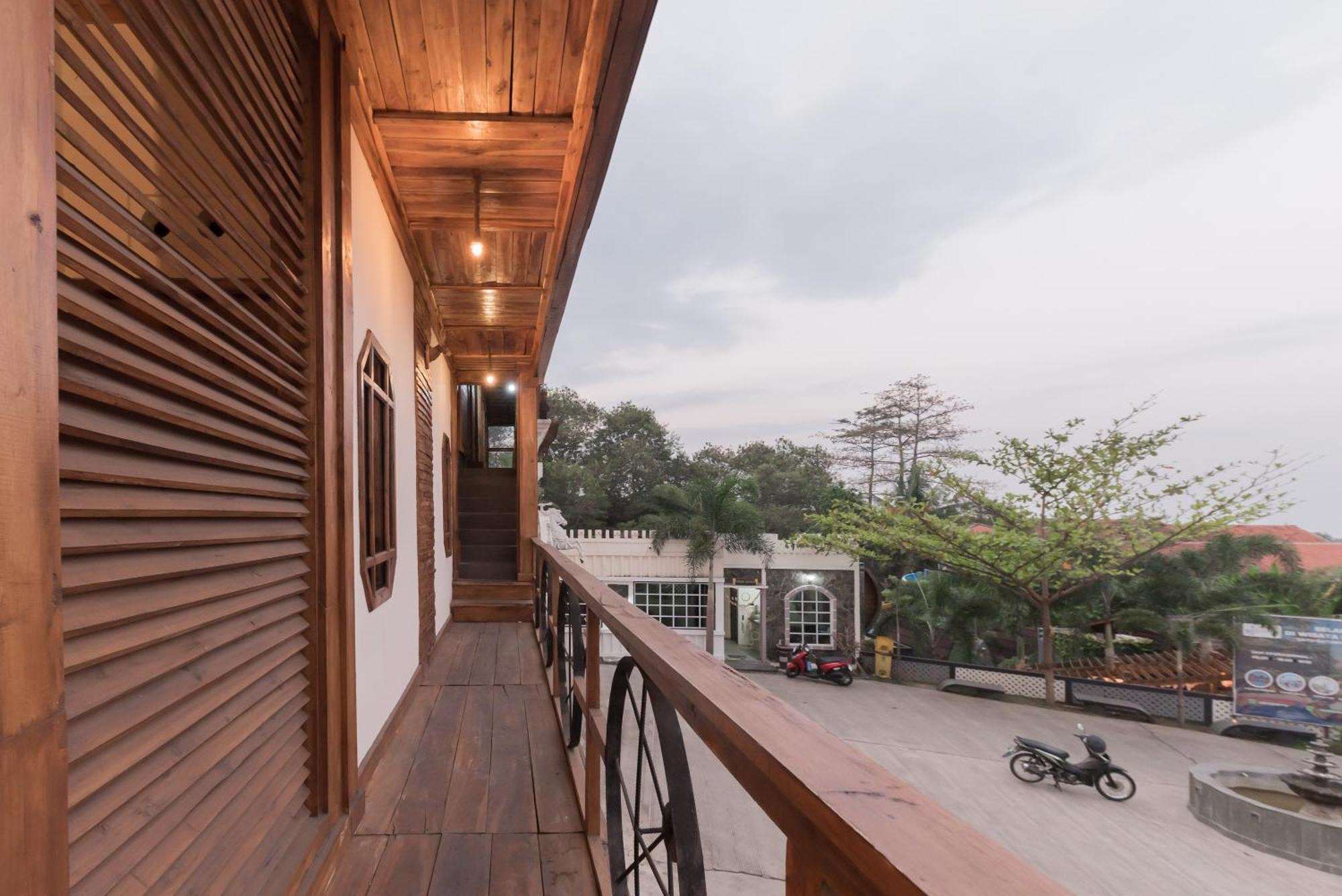 Urbanview Hotel Cianjur City Park By Reddoorz Eksteriør billede