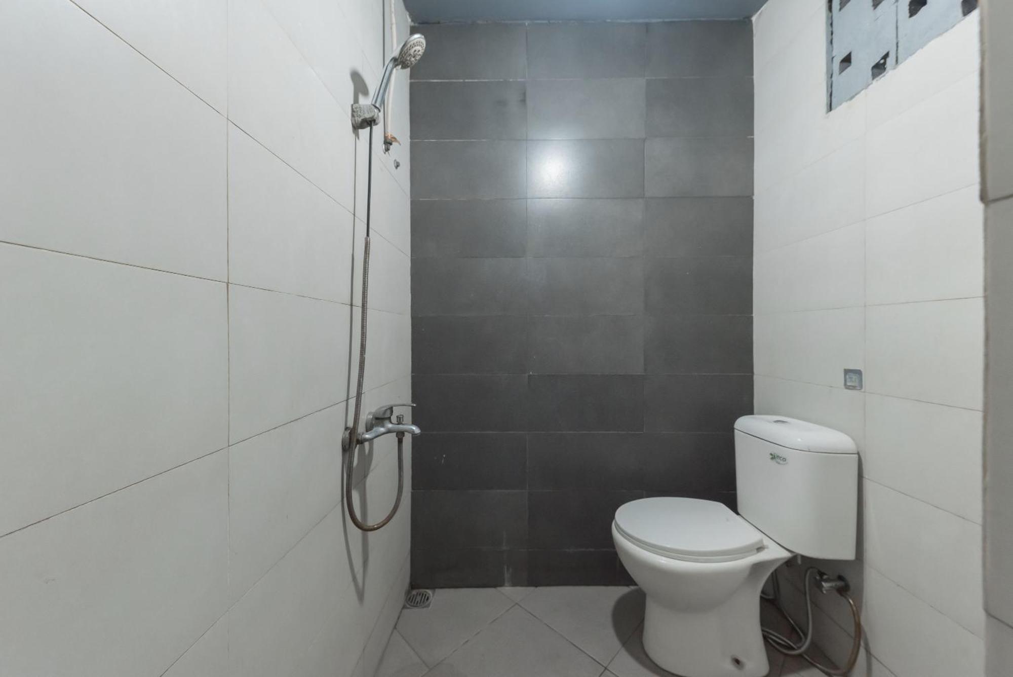 Urbanview Hotel Cianjur City Park By Reddoorz Eksteriør billede