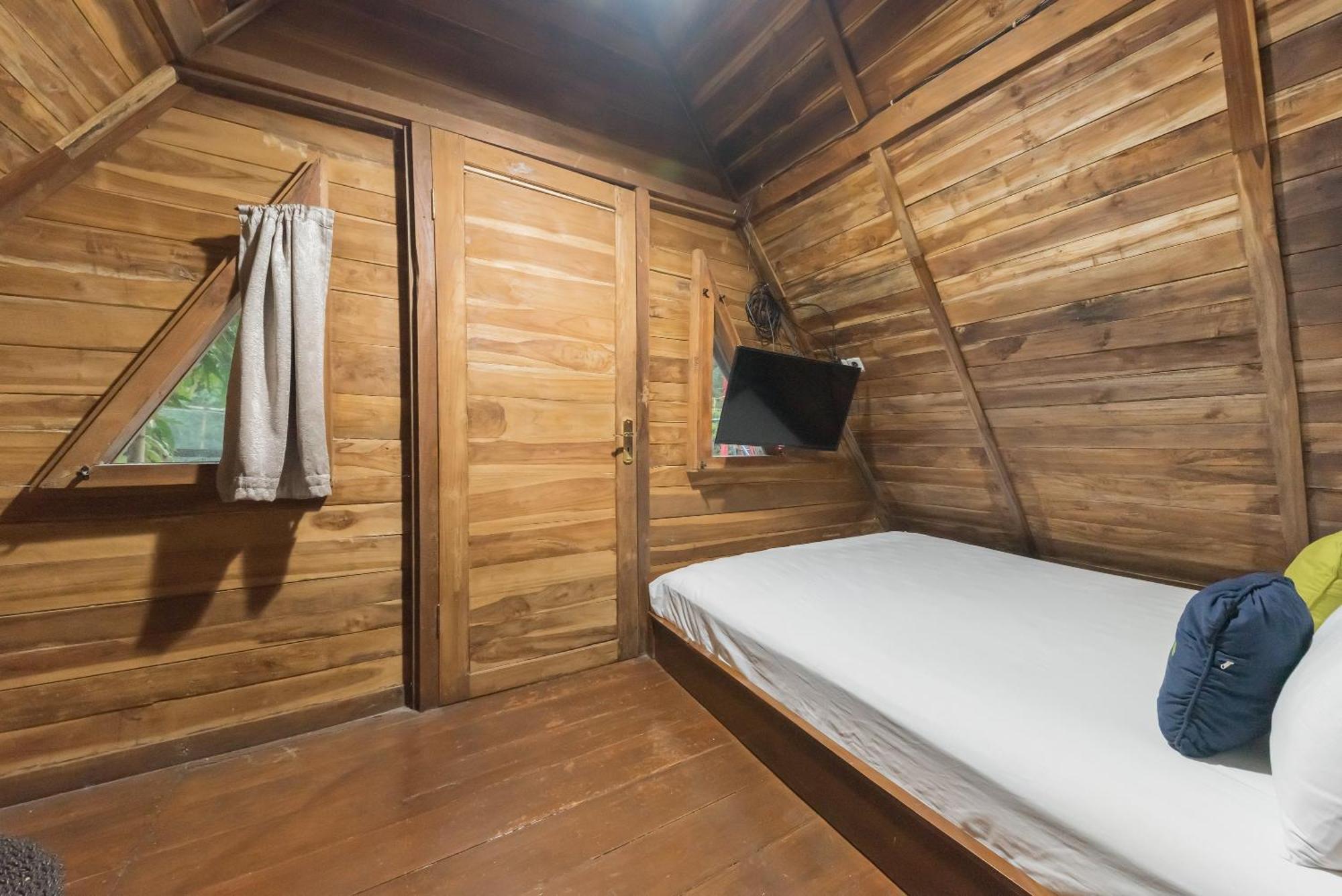 Urbanview Hotel Cianjur City Park By Reddoorz Eksteriør billede